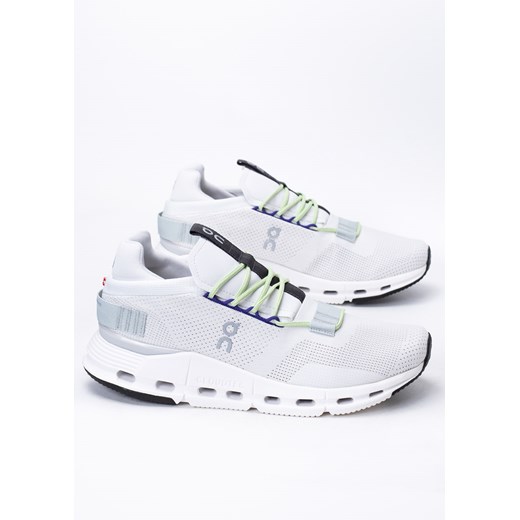 Sneakersy męskie białe On Running Cloudnova On Running 43 Sneaker Peeker