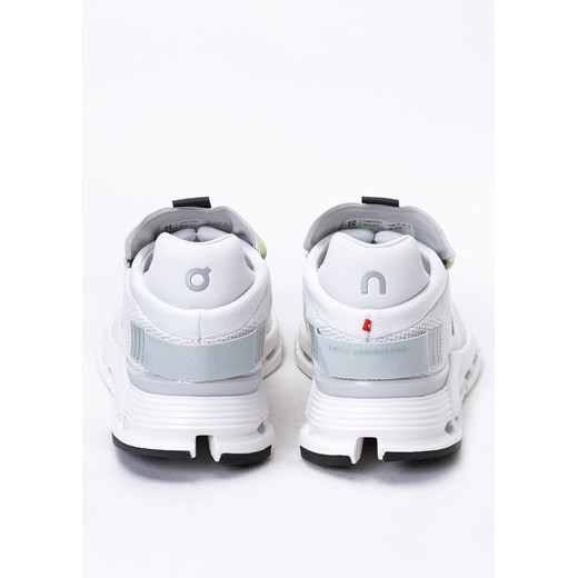 Sneakersy męskie białe On Running Cloudnova On Running 46 Sneaker Peeker