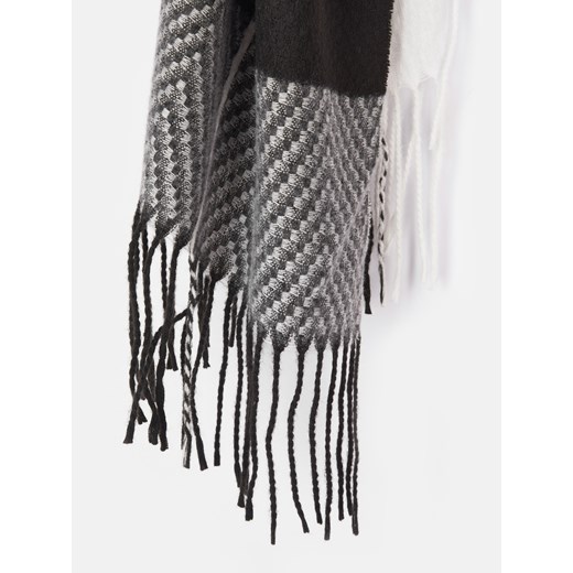 GATE Damski szalik w kratę z frędzlami uni Gate uni wyprzedaż gateshop