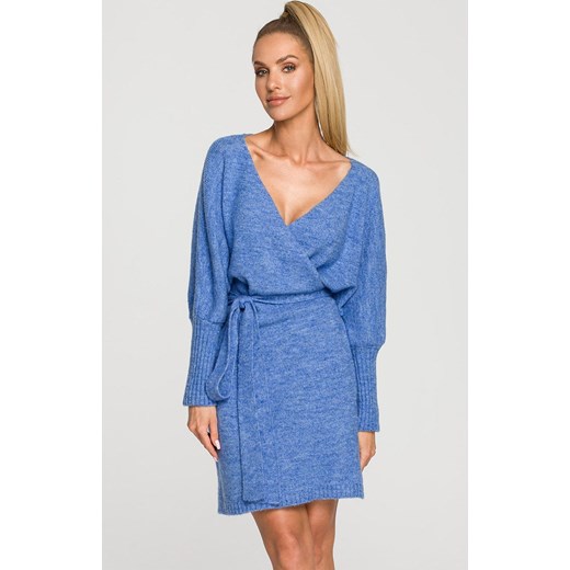 Niebieska kopertowa sukienka swetrowa z wełną M714, Kolor lazurowy, Rozmiar L/XL, MOE ze sklepu Primodo w kategorii Sukienki - zdjęcie 143765156