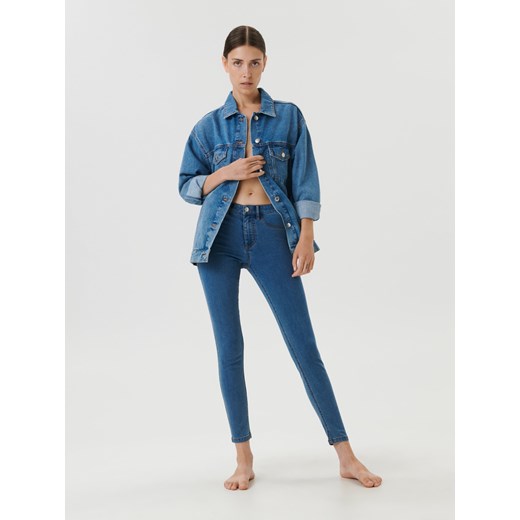 Sinsay - Jeansy skinny mid waist - Niebieski Sinsay 36 Sinsay