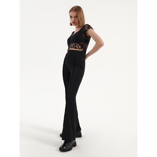 Spodnie dzwony z dekoracyjnymi szwami czarne - Czarny House M House
