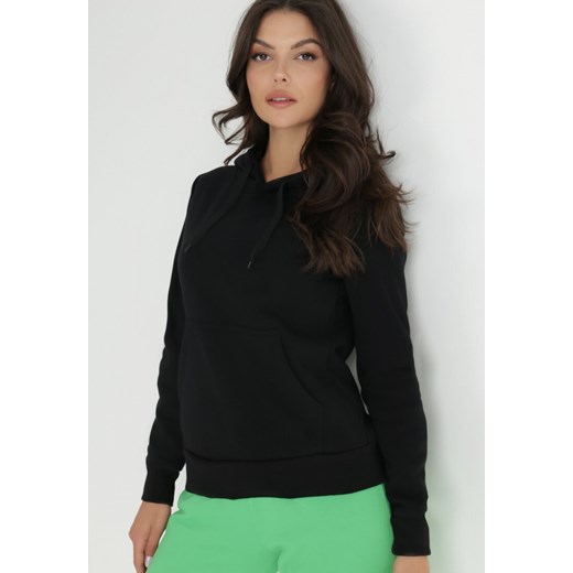 Czarna Bluza z Kapturem Ivei ze sklepu Born2be Odzież w kategorii Bluzy damskie - zdjęcie 144101068