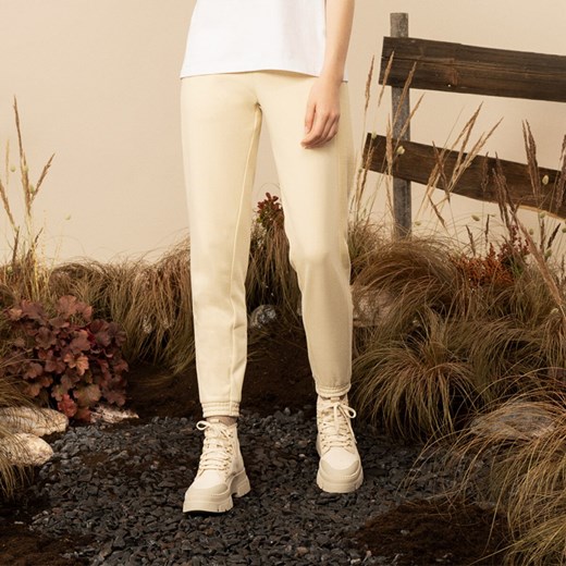 Spodnie dresowe damskie Outhorn XS OUTHORN