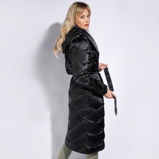 Damski płaszcz puchowy z kapturem czarny ze sklepu WITTCHEN w kategorii Płaszcze damskie - zdjęcie 144361739