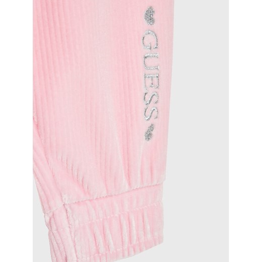 Guess Dres A2BG17 KBEB0 Różowy Regular Fit Guess 3_6M MODIVO
