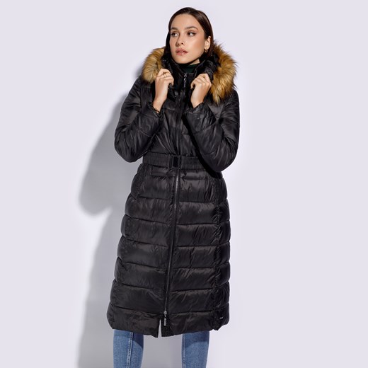 Damski płaszcz zimowy pikowany z kapturem czarny ze sklepu WITTCHEN w kategorii Kurtki damskie - zdjęcie 144784927