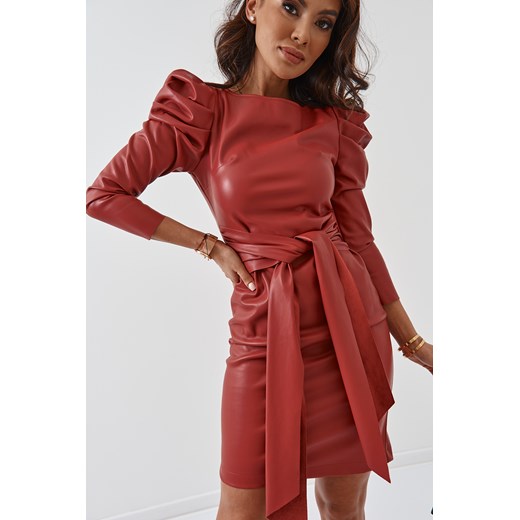 Stylowa sukienka z miękkiej i elastycznej eko skóry czerwona 03089 S, M, L, XL fasardi.com