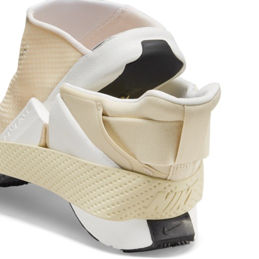 Buty Nike Go FlyEase - Brązowy Nike 35.5 Nike poland