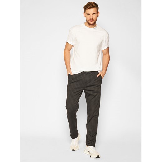 Calvin Klein Jeans Spodnie materiałowe J30J316832 Czarny Regular Fit M okazja MODIVO