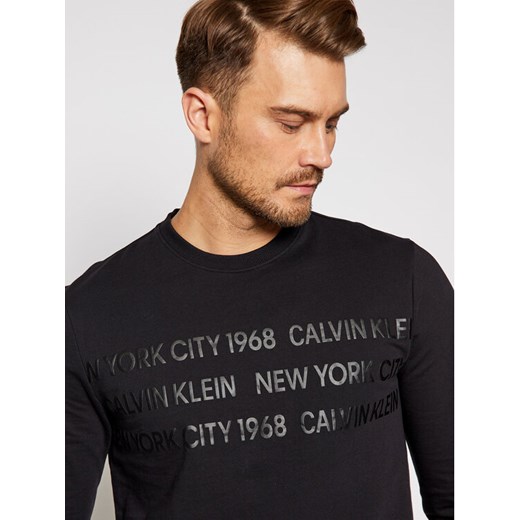 Calvin Klein Bluza Long Sleeve Light K10K105956 Czarny Regular Fit Calvin Klein L okazyjna cena MODIVO