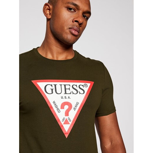 Guess T-Shirt M0BI71 I3Z11 Zielony Slim Fit Guess M okazyjna cena MODIVO