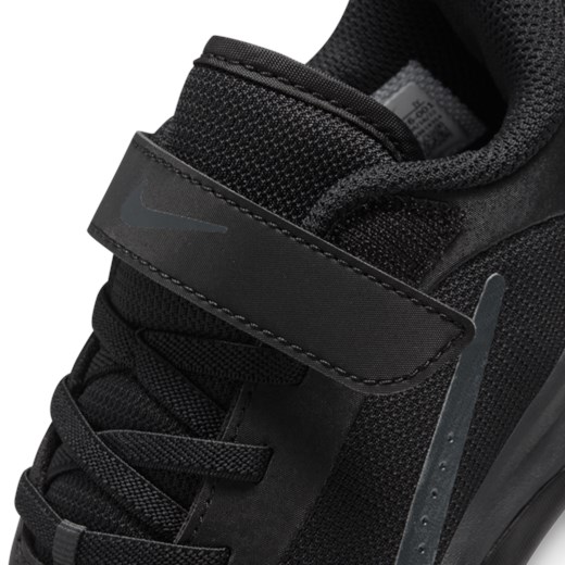 Buty halowe dla dużych dzieci Nike Omni Multi-Court - Czerń Nike 39 Nike poland