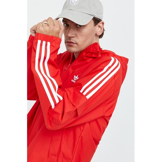 adidas Originals kurtka męska kolor czerwony przejściowa ze sklepu ANSWEAR.com w kategorii Kurtki męskie - zdjęcie 145088197