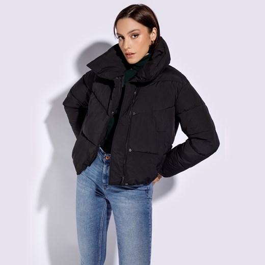 Damska kurtka oversizowa pikowana czarna ze sklepu WITTCHEN w kategorii Kurtki damskie - zdjęcie 145128419