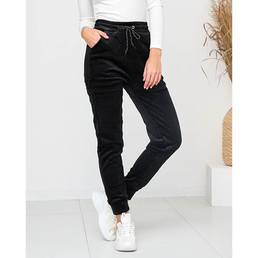 Czarne damskie ocieplane welurowe spodnie dresowe joggery PLUS SIZE - Odzież Royalfashion.pl 5XL/6XL royalfashion.pl