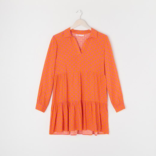 Sukienka Sinsay z dekoltem v mini oversize 