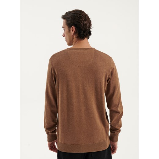 Bawełniany sweter o klasycznym kroju camelowy - Beżowy House S House