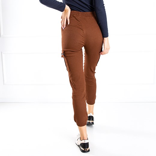 Ciemnobrązowe damskie spodnie bojówki - Odzież Royalfashion.pl L/XL - 41 royalfashion.pl