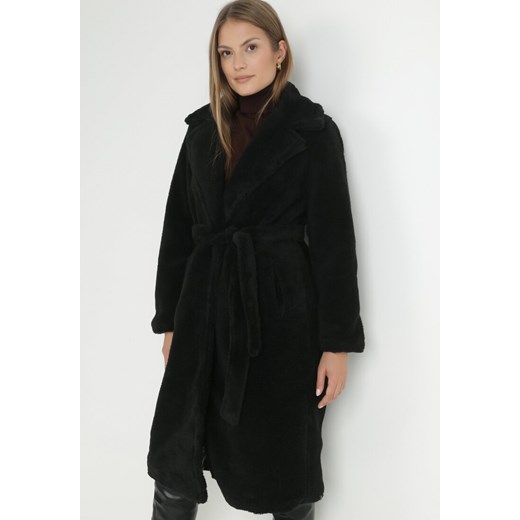 Czarny Płaszcz Futrzany z Wiązanym Paskiem Pargol ze sklepu Born2be Odzież w kategorii Płaszcze damskie - zdjęcie 145401788