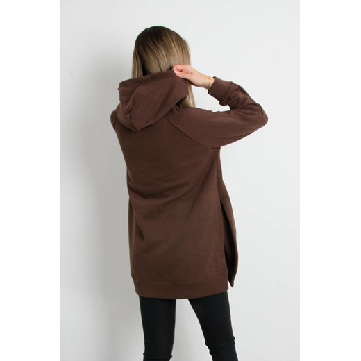 BLUZA OVERSIZE Z ROZCIĘCIAMI PO BOKACH I OZDOBNĄ NASZYWKĄ- CIEMNY BRĄZ Olika uniwersalny olika.com.pl