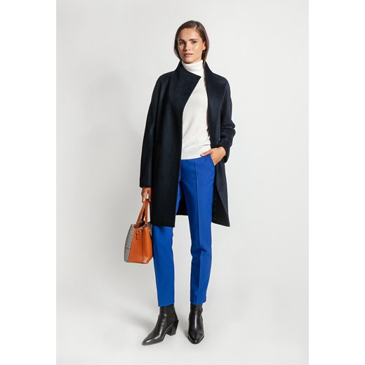 Kobaltowe klasyczne spodnie z kantem ze sklepu Molton w kategorii Spodnie damskie - zdjęcie 145881948