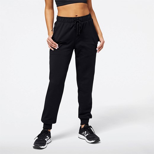 Spodnie damskie New Balance WP23287BK – czarne ze sklepu New Balance Poland w kategorii Spodnie damskie - zdjęcie 145914215