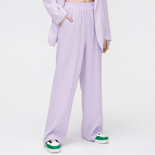Cropp - Liliowe spodnie wide leg - Fioletowy Cropp 40 Cropp promocja