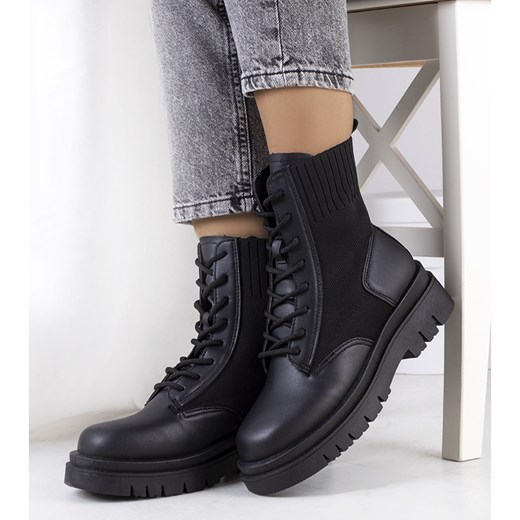 Workery damskie sznurowane na płaskiej podeszwie 