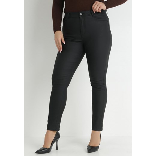 Czarne Spodnie Push-Up z Imitacji Skóry Ocieplone Neco ze sklepu Born2be Odzież w kategorii Spodnie damskie - zdjęcie 146114319