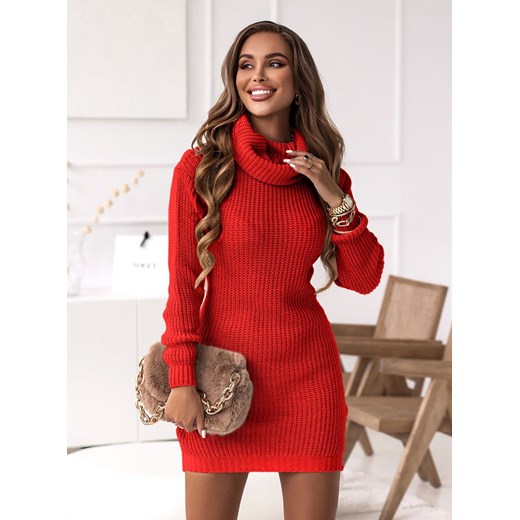 Sukienka Pakuten z golfem czerwona z długimi rękawami mini casual 