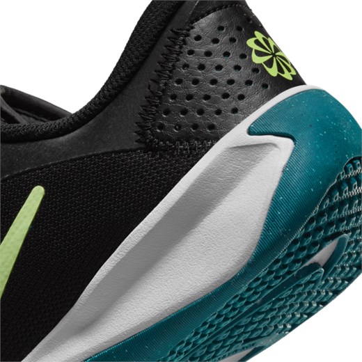 Buty halowe dla dużych dzieci Nike Omni Multi-Court - Czerń Nike 37.5 Nike poland