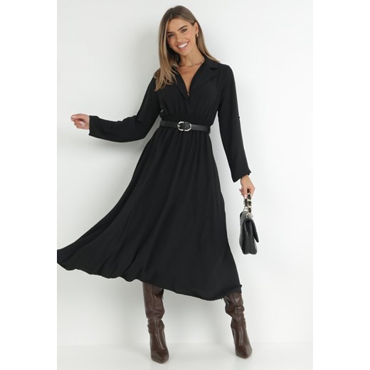 Czarna Sukienka z Kołnierzykiem i Marszczoną Gumką w Talii Zali ze sklepu Born2be Odzież w kategorii Sukienki - zdjęcie 146395119