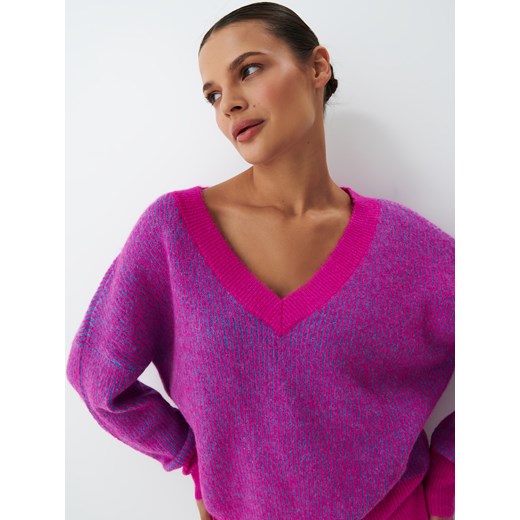 Mohito - Dwukolorowy sweter z dekoltem V - Różowy Mohito XS Mohito