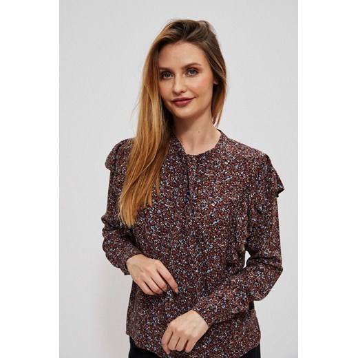 Koszula z wiązanym dekoltem i falbanami kasztanowa ze sklepu Moodo.pl w kategorii Bluzki damskie - zdjęcie 146649528