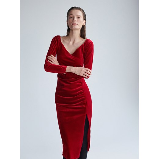 Reserved - Welurowa sukienka midi - Czerwony Reserved 36 Reserved