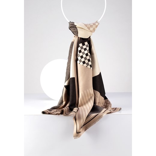 Brązowo-beżowy szal w geometryczne wzory Molton ONE SIZE Molton