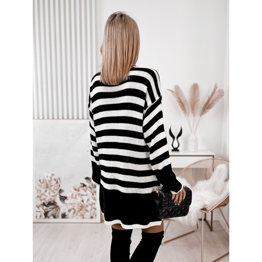 Sweter damski wielokolorowy Ubra z golfem