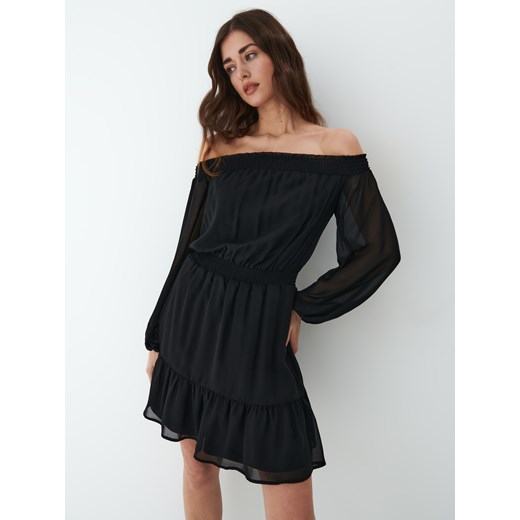Mohito - Gładka sukienka hiszpanka mini - Czarny Mohito 40 promocja Mohito