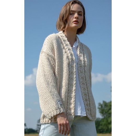 Sweter damski Fobya z dekoltem w serek casual 
