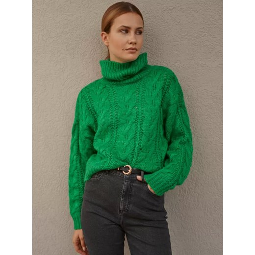 Ciepły sweter z golfem Top Secret 40 promocyjna cena Top Secret