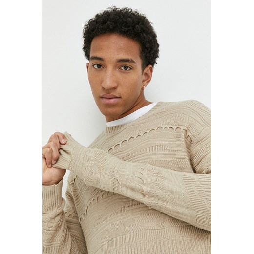 Hollister Co. sweter męski kolor beżowy lekki ze sklepu ANSWEAR.com w kategorii Swetry męskie - zdjęcie 147488528