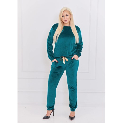 ZIELONY KOMPLET DRESOWY WELUROWY Z OZDOBNĄ NASZYWKĄ- PLUS SIZE Olika 4XL olika.com.pl