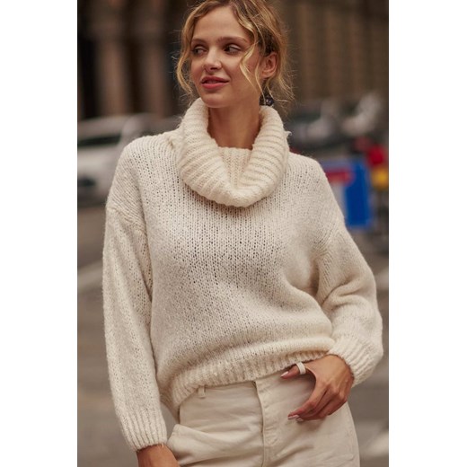 Sweter z golfem Hygge Onesize Naoko one size NAOKO okazja