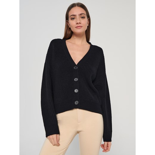 Sweter damski Sinsay z dekoltem v 