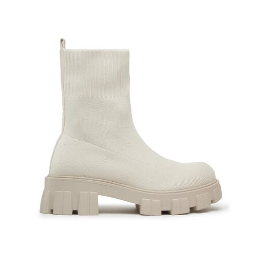 Botki białe DeeZee na obcasie 