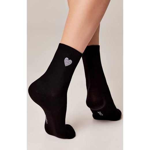 Bawełniane czarne skarpetki damskie z błyszczącym sercem, Kolor czarny, Rozmiar 36-38, Conte ze sklepu Intymna w kategorii Skarpetki damskie - zdjęcie 148348348