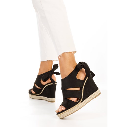 Czarne sandały na koturnie Nicoletta Zapatos 36 promocyjna cena Zapatos
