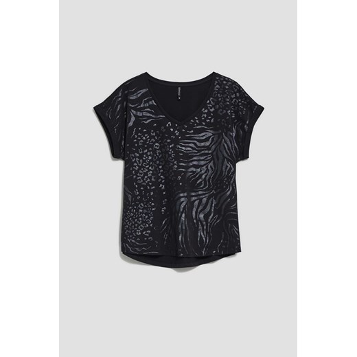Bawełniana bluzka z błyszczącym nadrukiem czarna ze sklepu Moodo.pl w kategorii Bluzki damskie - zdjęcie 148599365