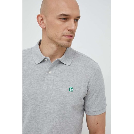 United Colors of Benetton polo bawełniane kolor szary gładki ze sklepu ANSWEAR.com w kategorii T-shirty męskie - zdjęcie 148988218